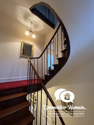 Maison familiale, charme de l'ancien, terrain boisé