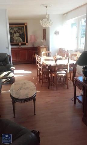 Appartement à louer 3 pièces 65.4m²