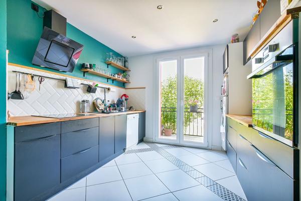 Maison 4 chambres sur sous-sol total