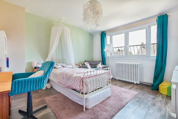 Maison 4 chambres sur sous-sol total