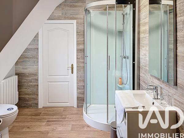 Maison à vendre 8 pièces 257 m² Dangé-Saint-Romain