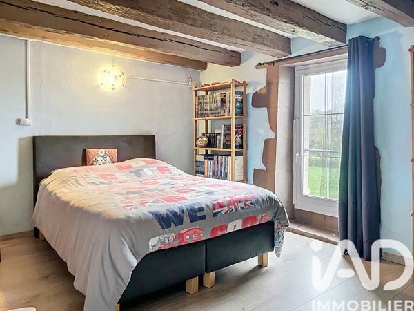 Maison à vendre 8 pièces 257 m² Dangé-Saint-Romain