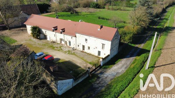 Maison à vendre 8 pièces 257 m² Dangé-Saint-Romain