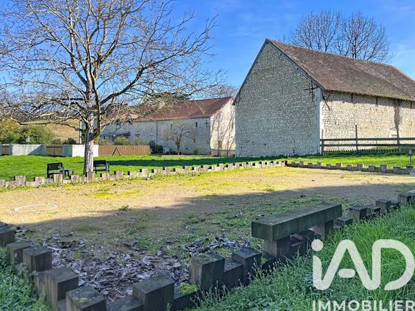 Maison à vendre 8 pièces 257 m² Dangé-Saint-Romain