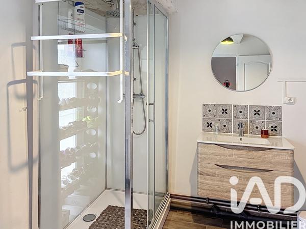 Maison à vendre 8 pièces 257 m² Dangé-Saint-Romain