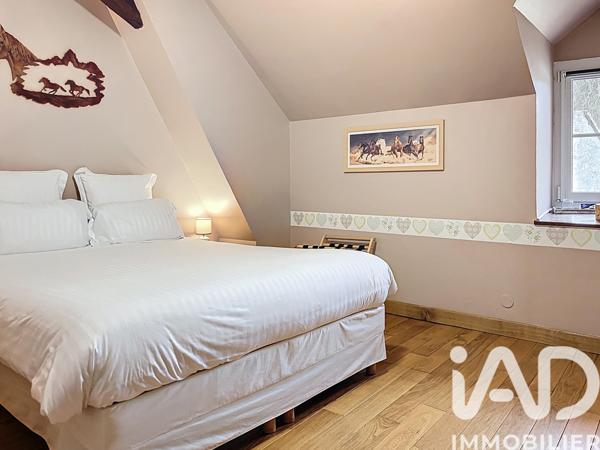 Maison à vendre 8 pièces 257 m² Dangé-Saint-Romain