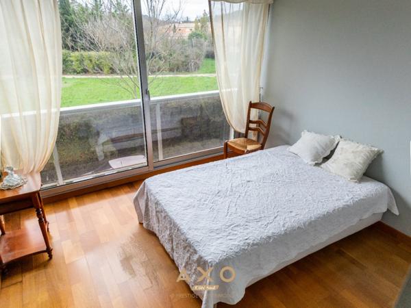 LA TORSE - APPARTEMENT - T4 - 103 M² - TERRASSE - PISCINE - BOX - CAVE - 695 000 