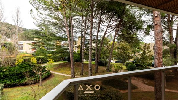 LA TORSE - APPARTEMENT - T4 - 103 M² - TERRASSE - PISCINE - BOX - CAVE - 695 000 