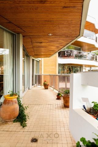 LA TORSE - APPARTEMENT - T4 - 103 M² - TERRASSE - PISCINE - BOX - CAVE - 695 000 