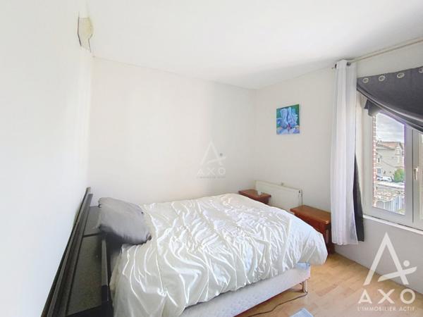 BRIARE centre bâtisse de 165m²  5 chambres avec jardin