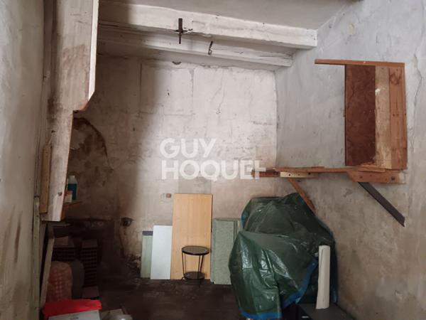 A SAISIR Immeuble + garage : 3 T2 à Narbonne Centre ville