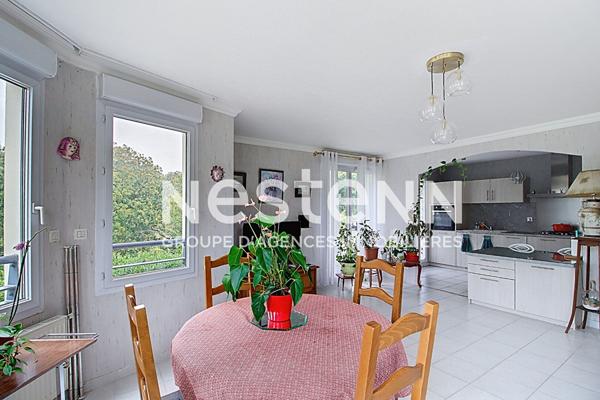 Grand Appartement T3 2 chambres avec Terrasse Cave et Parking aux Terrasses de Tassigny - 69500 BRON