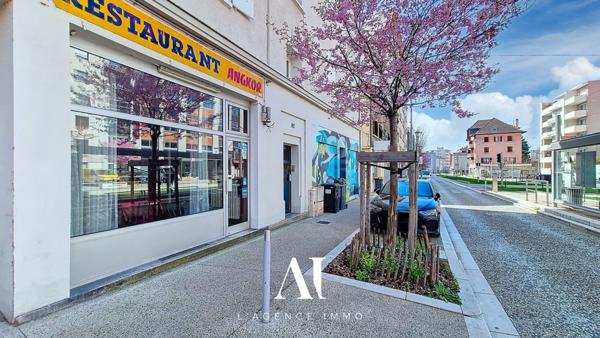 Murs commerciaux restaurant idéalement situés Ambilly 74100
