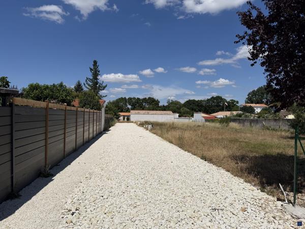 TERRAIN VIABILISÉ 445m2