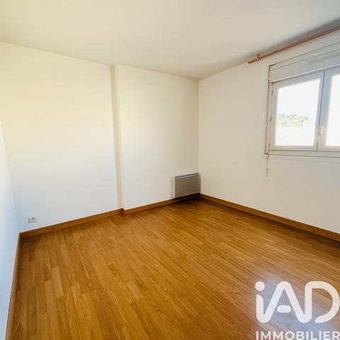 Location appartement 4 pièces 79 m² Bagnols-sur-Cèze