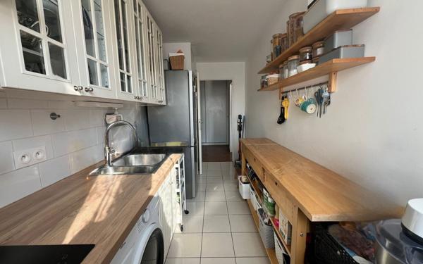 Appartement à vendre    3 pièces • 67,42 m2 Noisy-le-Grand