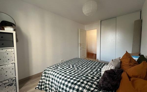 Appartement à vendre    3 pièces • 67,42 m2 Noisy-le-Grand