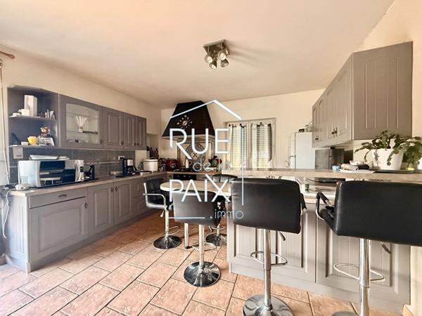 79310 MAZIERES EN GATINE Maison de caractère
