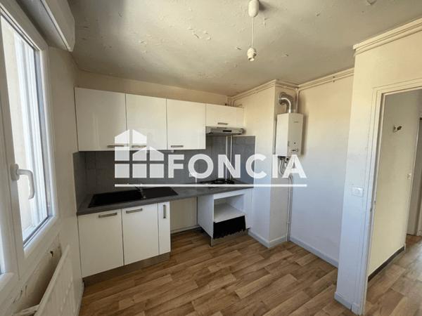 Location Appartement 2 pièces 40.85 m² - RUE DE L ANCIEN VELODROME Nîmes 30000