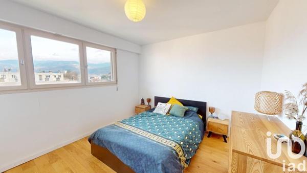 Appartement 3 pièces de 71 m² à Grenoble (38100)