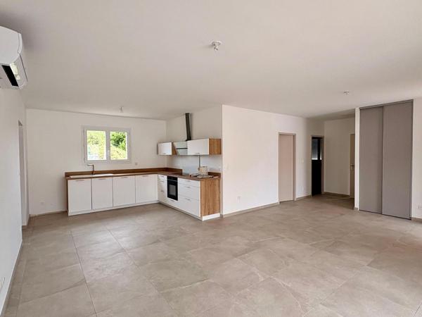 Maison 4 pièces de 85 m² à Vallon pont d'arc