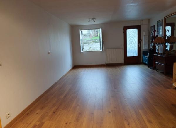 MAISON plain-pied à vendre 3 pièces proche de VITTEL (88) avec TERRASSE