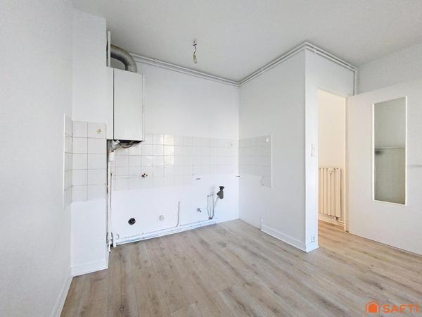 T2 lumineux avec balcon à Quimper