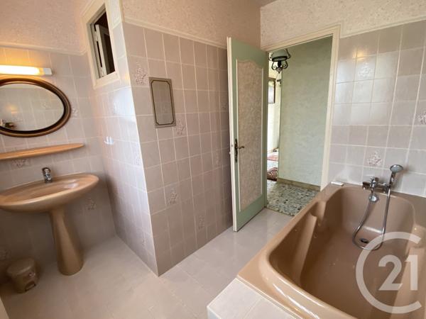 Maison à vendre  8 pièces - 145 m2 LA GUERCHE SUR L AUBOIS - 18