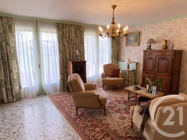 Maison à vendre  8 pièces - 145 m2 LA GUERCHE SUR L AUBOIS - 18