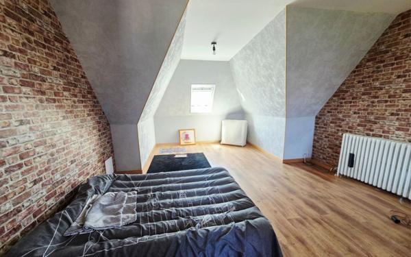 Maison à vendre    6 pièces •  Lesneven