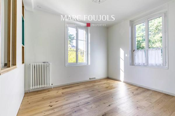 CHANTILLY – MAISON DE CARACTÈRE AVEC JARDIN