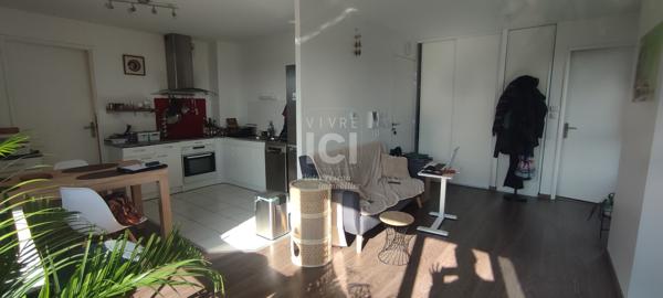 A VENDRE Appartement 77 m² 3 chambres Dernier étage avec ascenseur au coeur d'Orvault-Bourg