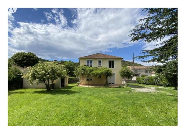 Maison de caractère, 2 logements independants sur un terrain de 1660 m²