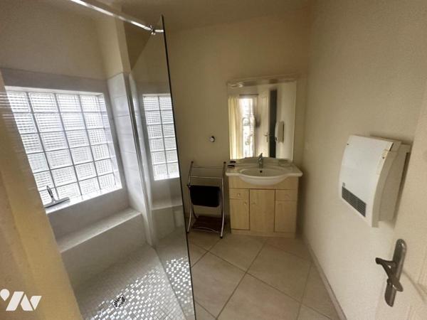 Maison de caractère, 2 logements independants sur un terrain de 1660 m²