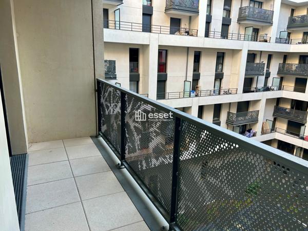 Location Studio 32.78 m² - Courbevoie 92400