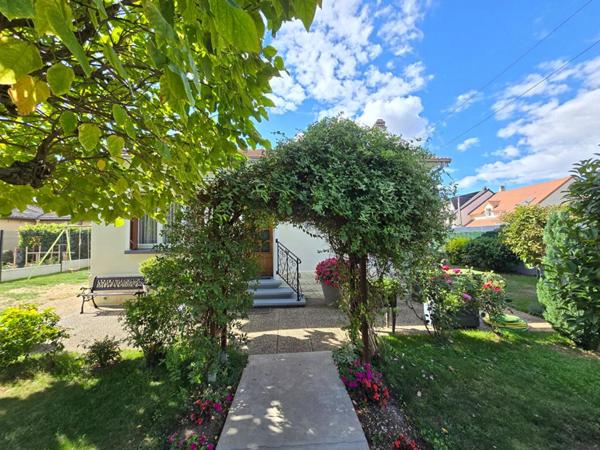 Maison individuelle 71 m²  - Terrain 537 m² - Garage 60 m²