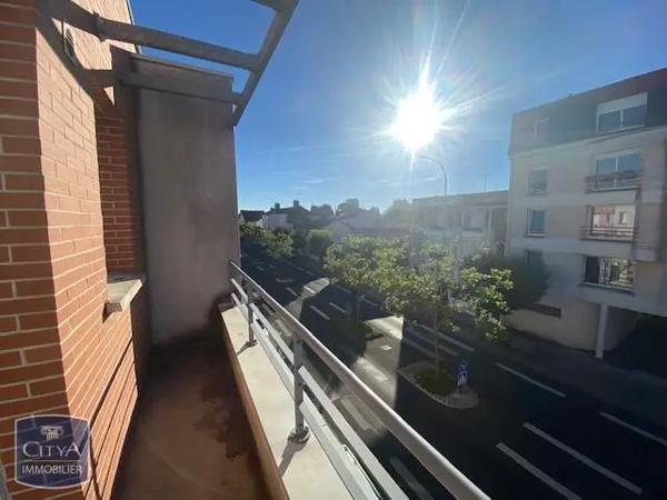 Appartement à louer 2 pièces 45.58m² Poitiers (86000)