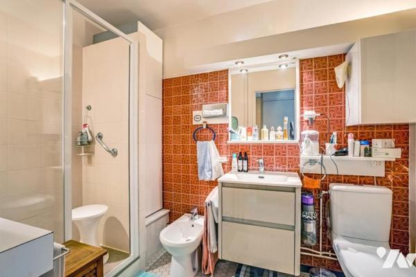 Appartement avec large balcon et vue dégagée