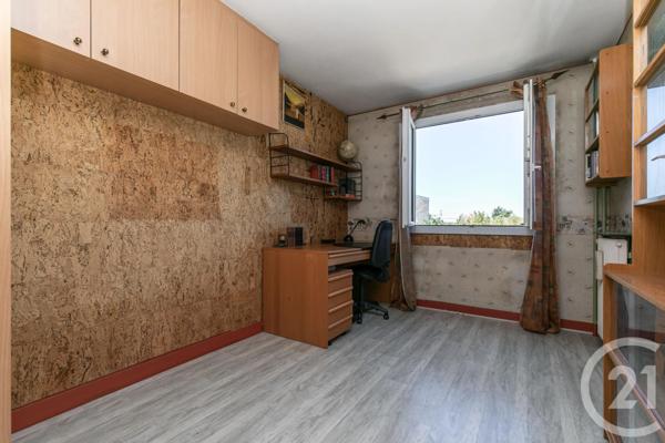 Appartement F4 à vendre  4 pièces - 75,57 m 2   ST MAUR DES FOSSES  - 94