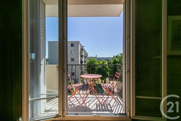 Appartement F4 à vendre  4 pièces - 75,57 m 2   ST MAUR DES FOSSES  - 94