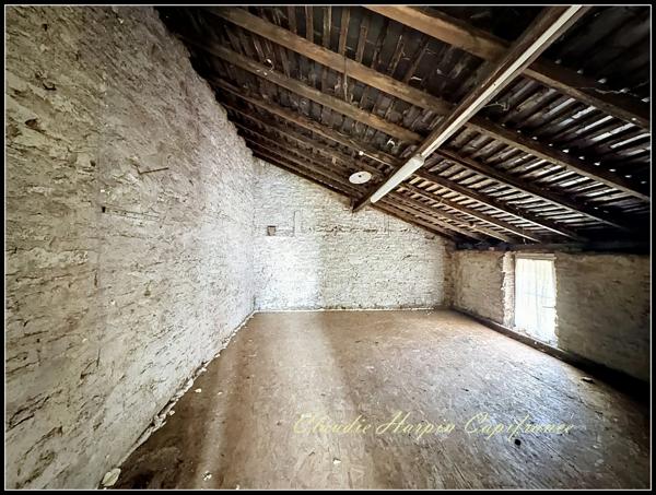 Maison à vendre 6 pièces PARTHENAY (79) - 4 Ch - parcelle d'environ 250 m² -proche centre ville