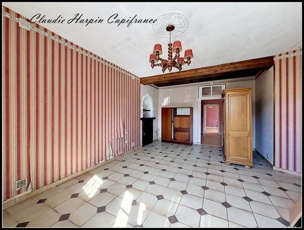 Maison à vendre 6 pièces PARTHENAY (79) - 4 Ch - parcelle d'environ 250 m² -proche centre ville