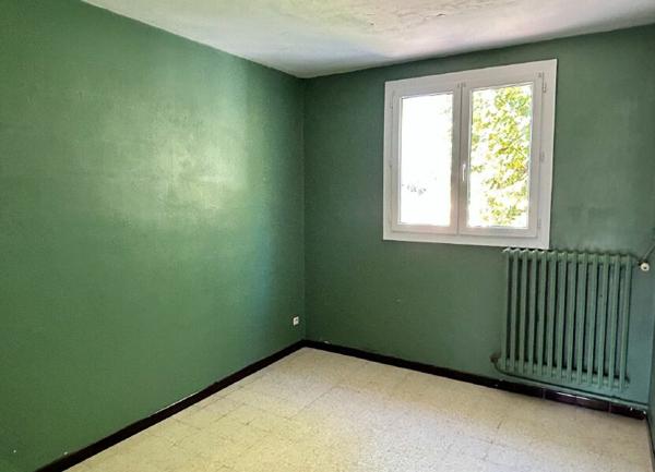 Appartement à vendre    4 pièces •  Vaison-la-Romaine