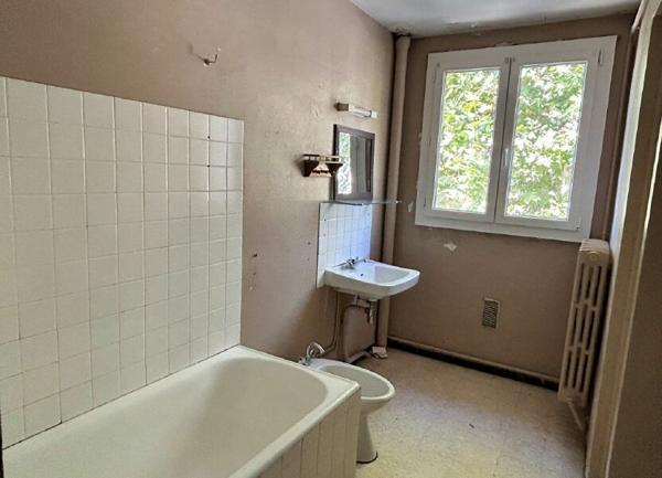 Appartement à vendre    4 pièces •  Vaison-la-Romaine