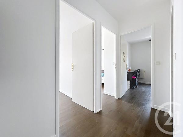 Appartement F4 à vendre  4 pièces - 82,04 m 2   MONTMAGNY  - 95