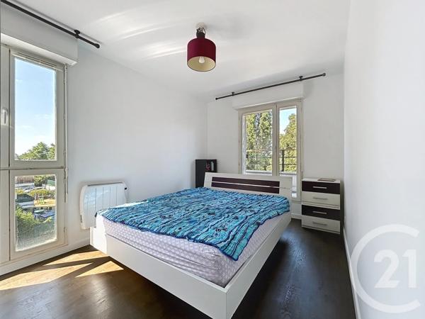 Appartement F4 à vendre  4 pièces - 82,04 m 2   MONTMAGNY  - 95