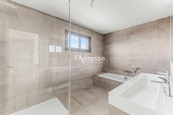 Exclusivité l'Adresse - Plaisance Du Touch - Maison contemporaine T5 de 168m² avec piscine face au Zoo & Golf de Plaisance-du-Touch (2017)