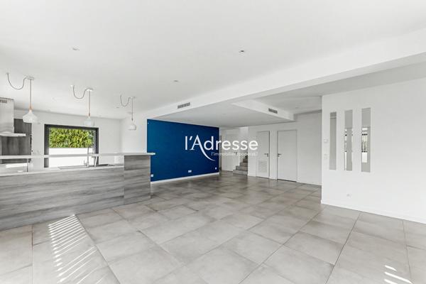 Exclusivité l'Adresse - Plaisance Du Touch - Maison contemporaine T5 de 168m² avec piscine face au Zoo & Golf de Plaisance-du-Touch (2017)