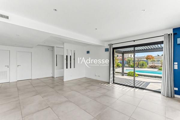 Exclusivité l'Adresse - Plaisance Du Touch - Maison contemporaine T5 de 168m² avec piscine face au Zoo & Golf de Plaisance-du-Touch (2017)
