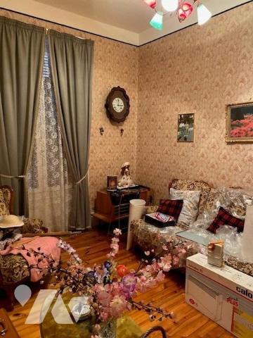 n lot de deux appartements de type T3 de 68.10m² et 83.13m² surfaces Carrez au premier étage d’une c